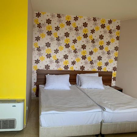 Семеен Хотел Брилянс - Family Hotel Brilliance Varna Eksteriør bilde
