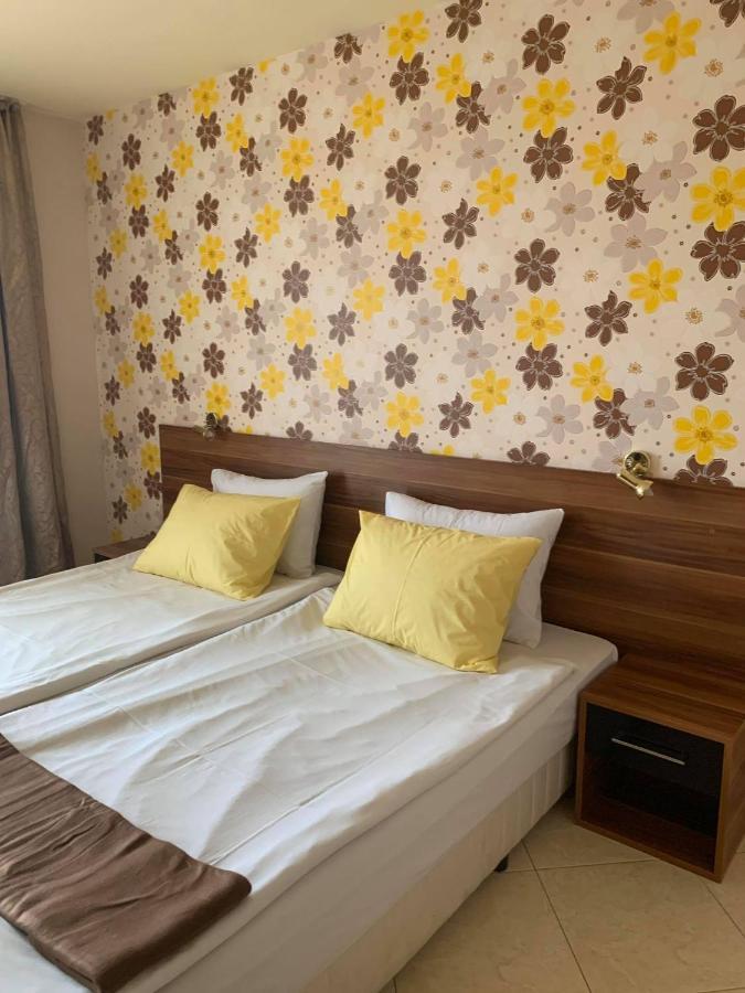 Семеен Хотел Брилянс - Family Hotel Brilliance Varna Eksteriør bilde