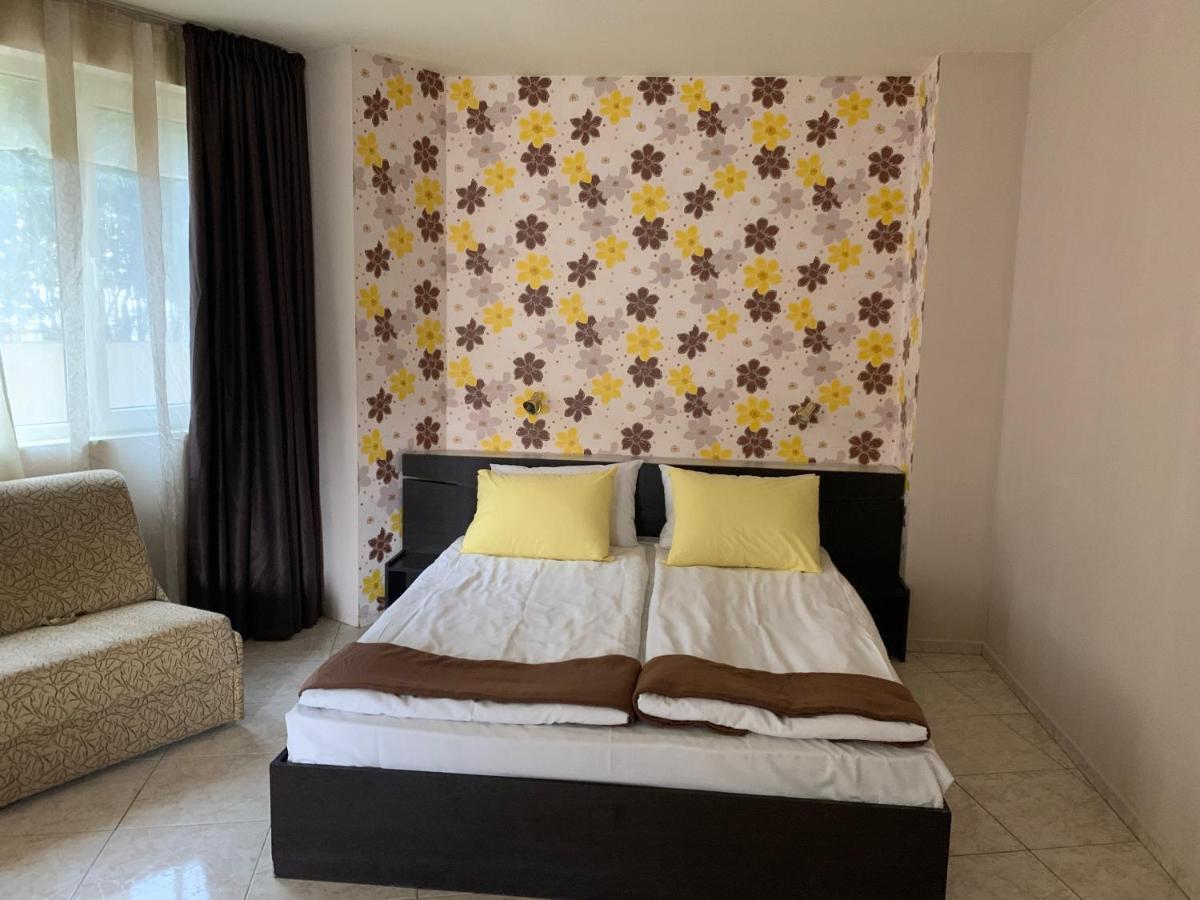 Семеен Хотел Брилянс - Family Hotel Brilliance Varna Eksteriør bilde